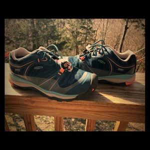 Keen Girls Shoes